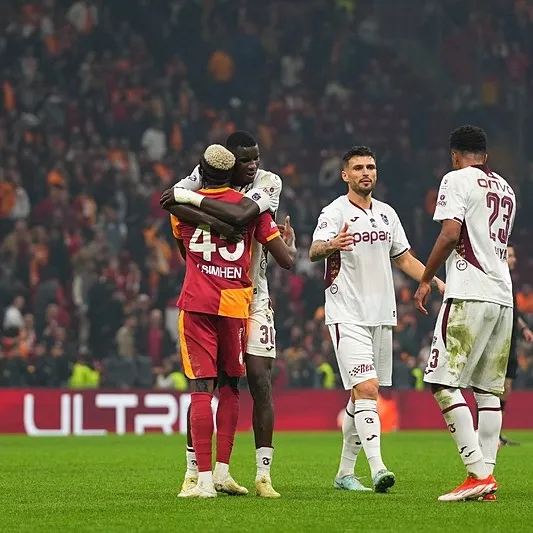 Yıldızlar sönük kaldı