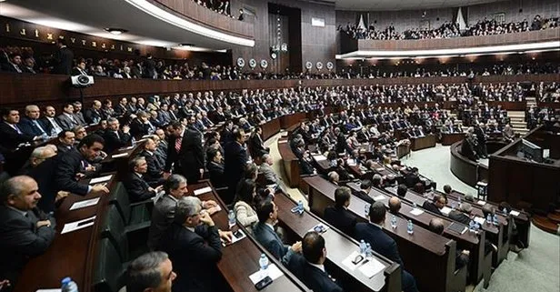 AK Parti Grubu'nda TBMM Başkanlık Divanı için seçim yapıldı! Katip üyeler ve idare amirleri belli oldu