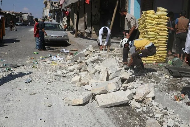 İdlib'e Esed rejimi ve Rus hava saldırıları sürüyor! Çok sayıda ölü ve yaralı var-2