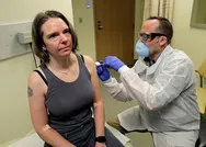 Koronavirüs aşısı ilk kez denendi! ABD Başkanı Trumptan flaş açıklama