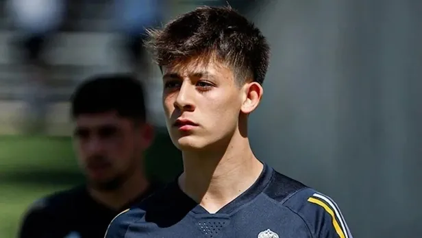 Genç yıldızın yeni takımını böyle açıkladılar! Taraftarlar şaşkın! Dünya devi Real Madrid’de Arda Güler krizi-4