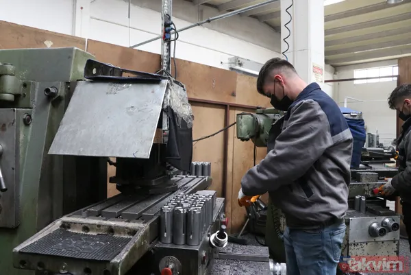 Körfez Savaşı sırasında işsiz kaldı! Aradan geçen 30 yılda kendi işini kurdu! Mercedes Ford Volkswagen'e somun satıyor - 3