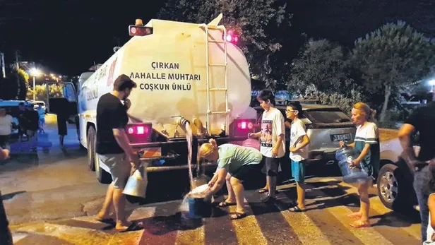 CHP'li Bodrum Belediyesi yine sınıfta kaldı! Su sıkıntısı yaşayan vatandaş çareyi tankerlerde buldu-1