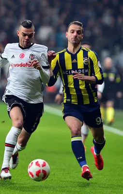 Beşiktaş finale çıkmak için Kadıköy'de