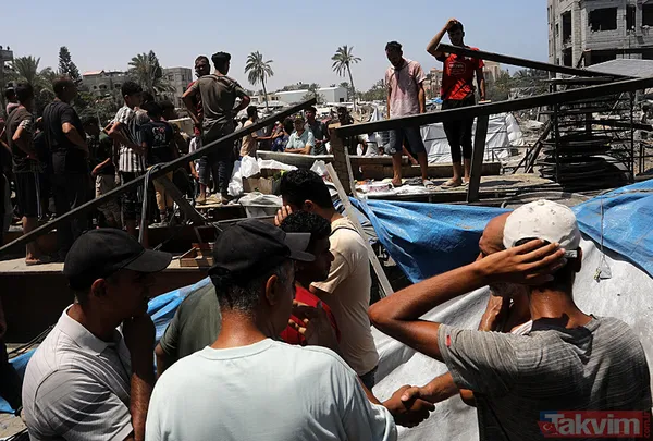 Soykırımcı İsrail alçak saldırısı sonrası El Mevasi'deki yıkım böyle görüntülendi! İşte kare kare vahşet - 8