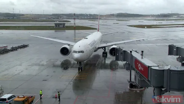 Aylar sonra Türkiye'ye dönen Hakan Atilla'nın karşılanmasında duygu dolu anlar yaşandı - 43