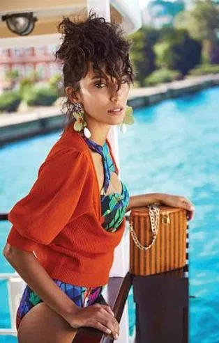 Çağatay Ulusoy aşk yaşadığı Duygu Sarışın’ın kalbini bu kez de mutfak peformansıyla çaldı