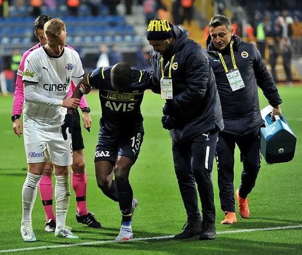 avrupadan-elenen-fenerbahce-kasimpasayi-901de-attigi-golle-devirdi-1646090063073.jpeg Avrupa’dan elenen Fenerbahçe Kasımpaşa’yı 90+1’de attığı golle devirdi-6