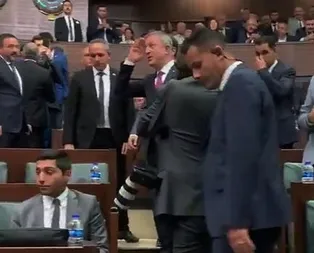 Milli Savunma Bakanı Hulusi Akardan asker selamı