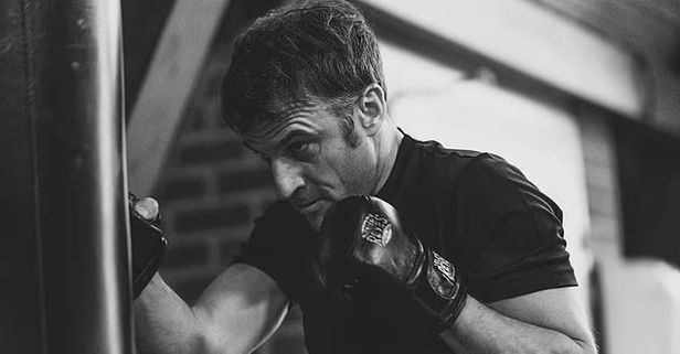 Macron’dan boks şov! Putin’e karşı güçlü adam pozu işe yaramadı: İtalyan siyasetçi resmen ‘kadınsı’ dedi