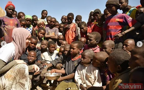 Gamze Özçelik'in paylaşımına beğeni yağmuru: Soran olursa Tanzanya'da kankasıyla baklava yiyor deyin - 11