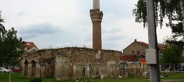 Pirlepe’nin Osmanlı camisi onarılmayı bekliyor
