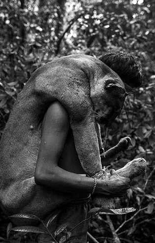 Son avcı kabilenin görüntüleri...