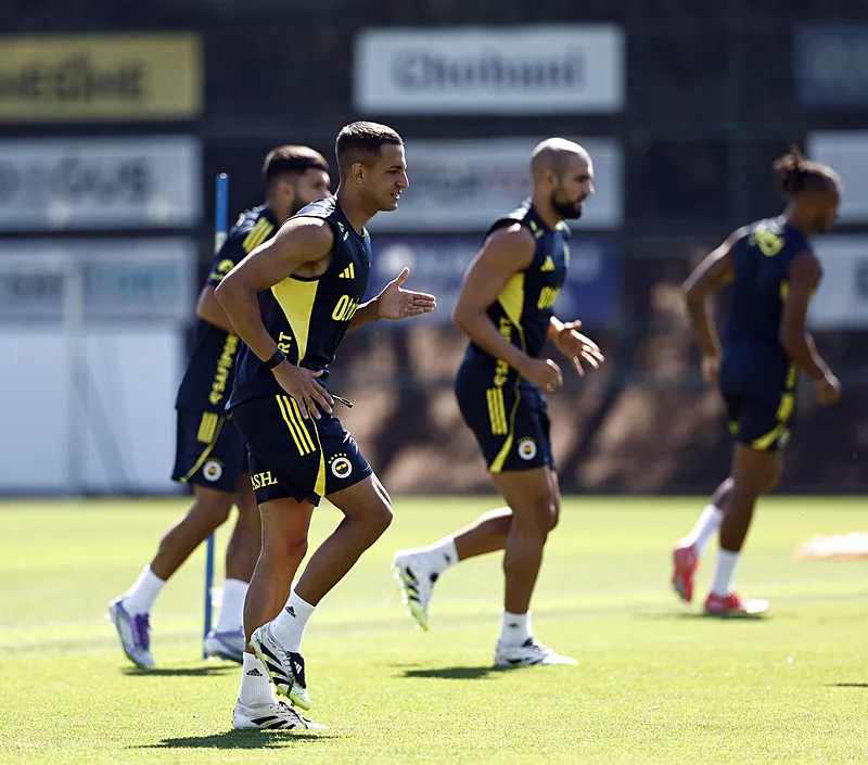 Jose Mourinho'dan farklı 11! Fenerbahçe Feyenoord'u böyle yıkacak - 4