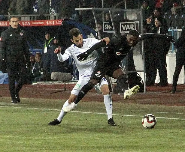 Kartal'a Erzurum'da soğuk duş! BB Erzurumspor 3-2 Beşiktaş (MAÇ SONUCU)-4