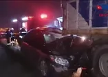 Tekirdağ'da arkadan çarptığı kamyona saplanan otomobil 65 metre sürüklendi
