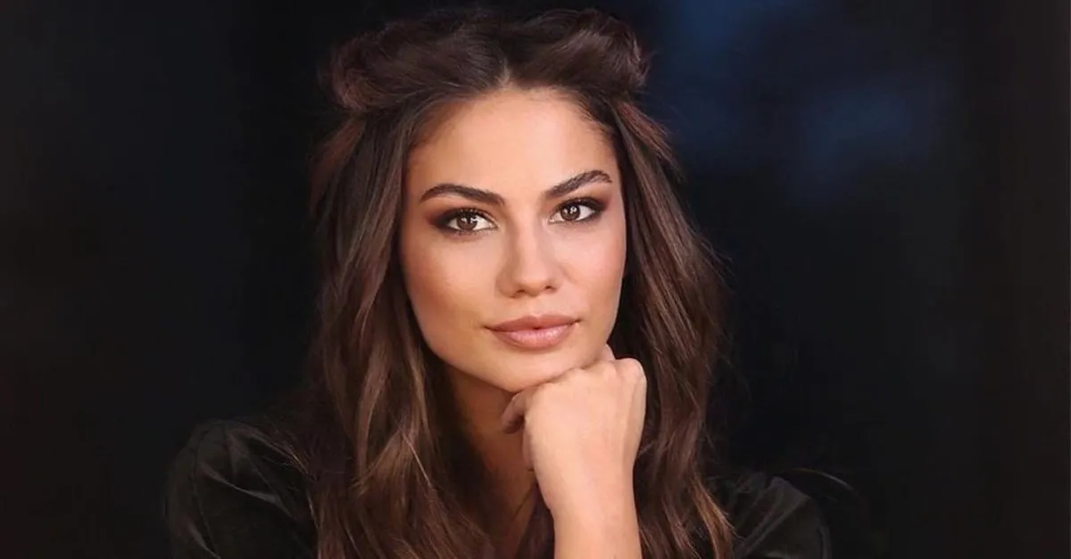 demet ozdemir en dogal halini paylasti sosyal medya onu konustu siz bir de makyajsiz gorun galeri takvim