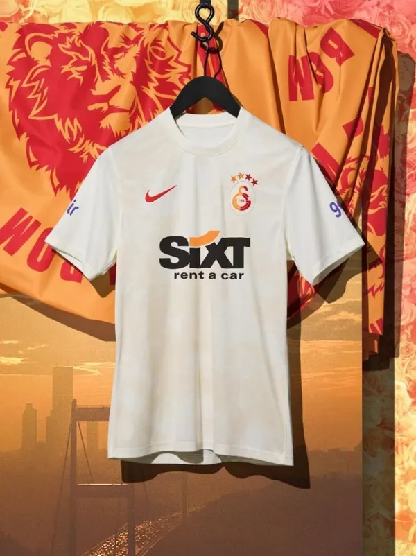 galatasarayda-yeni-forma-tanitildi-dikkat-ceken-detay-1631606938145.jpg Galatasaray'da yeni forma tanıtıldı! Dikkat çeken detay-2