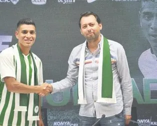 Paolo Hurtado resmen Atiker Konyaspor’da