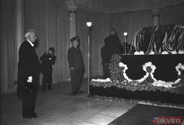 Arşivlerden çıkan fotoğraflarla 10 Kasım 1938 günü ve sonrasında yaşananlar! Büyük Önder Mustafa Kemal Atatürk'ün vefatı - 41