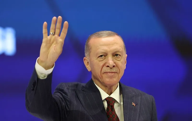 baskan-erdogandan-ic-muhasebe-mesaji-kongre-surecini-baslatiyoruz-yanlista-israr-kaybettirir-siyasette-hava-de-1715698498344.jpeg Başkan Erdoğan'dan iç muhasebe mesajı: Kongre sürecini başlatıyoruz | Yanlışta ısrar kaybettirir | Siyasette hava değişti-8