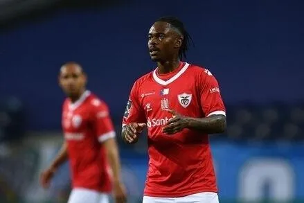 son-dakika-fenerbahce-lincoln-henrique-transferini-resmen-acikladi-1655131393236.jpeg Son dakika: Fenerbahçe, Lincoln Henrique transferini resmen açıkladı-3