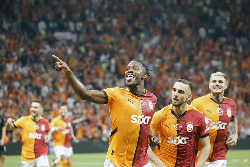 Galatasaray'ın yeni bekini duyurdular! Napoli'den geliyor - 3