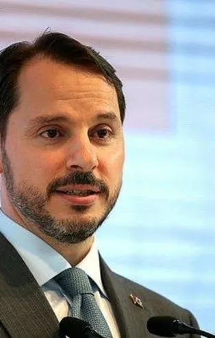 Bakan Berat Albayrak'tan A Milli Takım'a tebrik mesajı