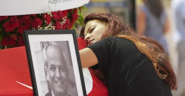 Savcı Ercan Kayhan'a veda! Kızı ve oğlu gözyaşlarını tutamadı annenin ağıtları yürekleri dağladı