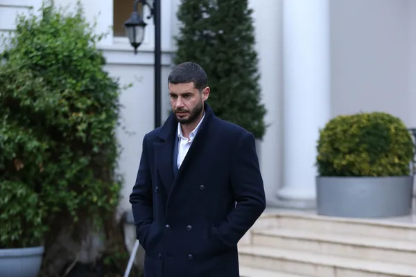 elif-umranin-planlarini-altust-edecek-bir-kucuk-gun-isigi-28-bolume-dair-detaylar-ortaya-cikti-iste-ipuclari-v-1680278076333.jpg Elif, Ümran’ın planlarını altüst edecek! Bir Küçük Gün Işığı 28. bölüme dair detaylar ortaya çıktı! İşte ipuçları ve yeni bölümden kareler...-2