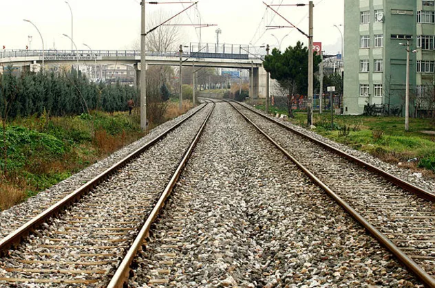 Rüyada tren yolu görmek ne anlama gelir?