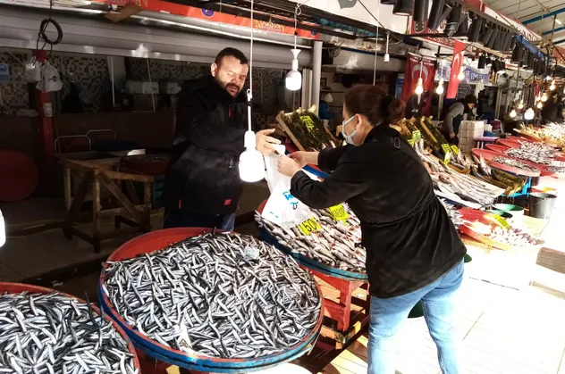 Fırtına sebebiyle balık fiyatları arttı