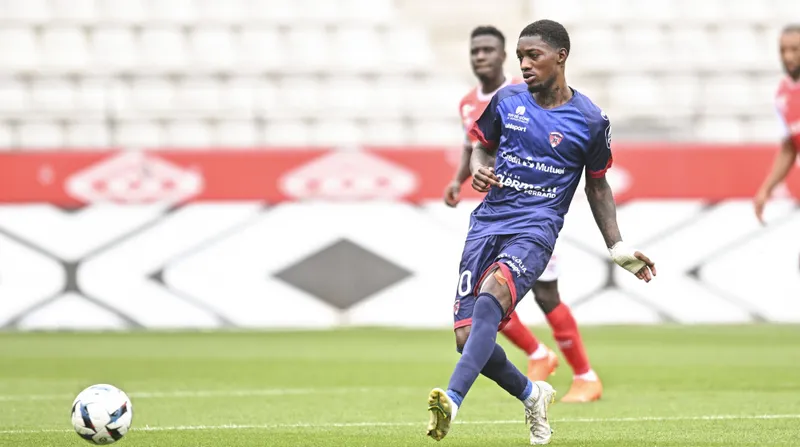 trabzonspor-transfere-doymuyor-5-isim-aciklandi-6inci-isim-de-duyurulacak-3-yildiz-daha-yolda-1719241377794.jpg Trabzonspor transfere doymuyor! 5 isim açıklandı 6'ıncı da duyurulacak... 3 yıldız daha yolda-8