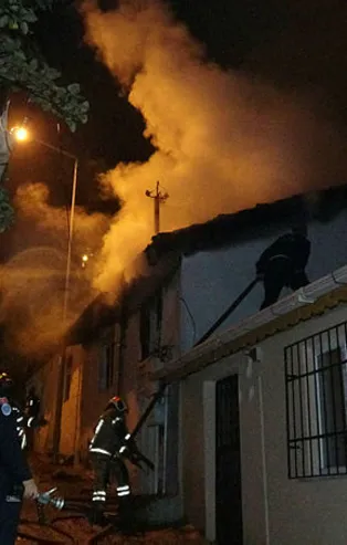 Bursa'da geceyi aydınlatan alevler! Bir anda büyüdü