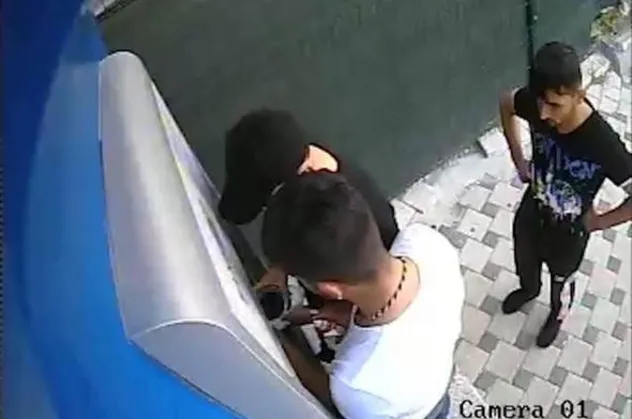ATM'de bu tuzağa dikkat! Sadece iğne deliği büyüklüğünde...