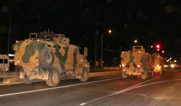 Şanlıurfa'da Suriye sınırına askeri sevkiyat-1
