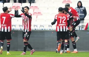 Sivasspor evinde rahatladı! Bandırmaspor’u 2-0 devirdi