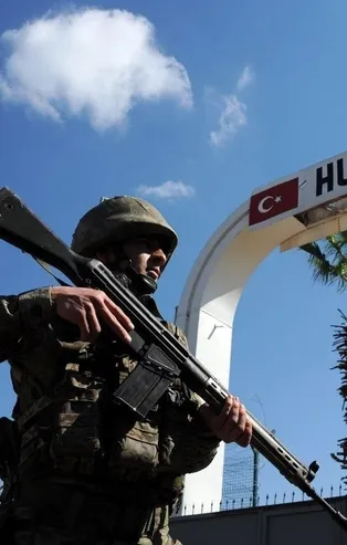 Son dakika: Ülkemize sızmaya çalışan 1'i PKK/YPG mensubu 2 kişi yakalandı