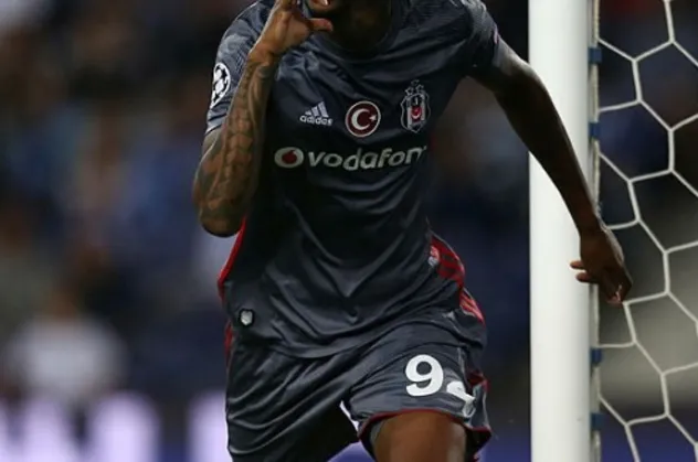 Beşiktaş'tan son dakika bombası! Eski yıldız...