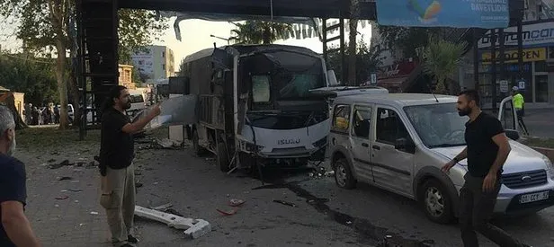 Adana’da polis aracına bombalı saldırı