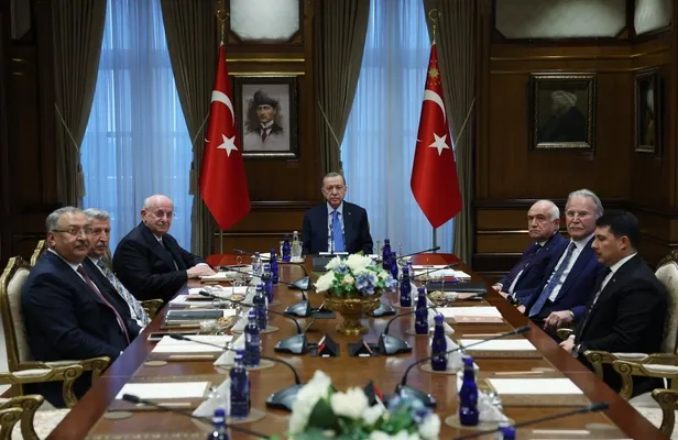 son-dakika-baskan-erdogan-liderligindeki-yuksek-istisare-kurulu-toplantisi-sonrasi-aciklama-turkiye-yuzyili-vu-1669750101224.jpeg