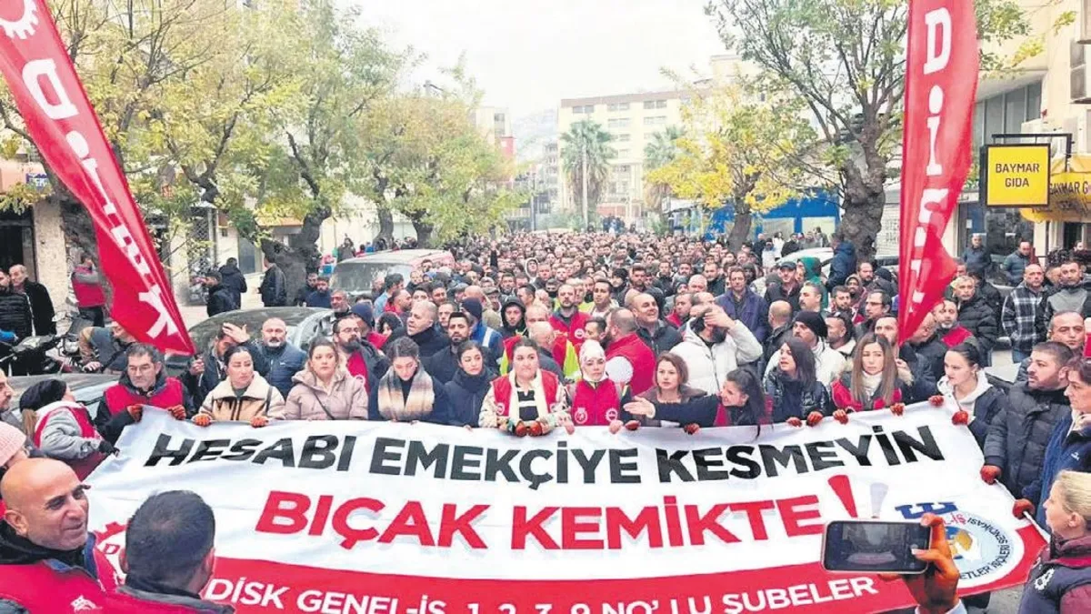Bu ne "iş" başkan | İzmir'de maaş krizi: İşçiler eylem kararı aldı