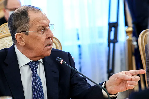 Rusya - Ukrayna arasında tansiyon yükseliyor! Lavrov'dan diplomatlara şok talimat: Ülkeyi terk edin