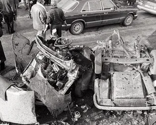 Muhalefet Mumcu’yu öldürenleri görmezden geliyor