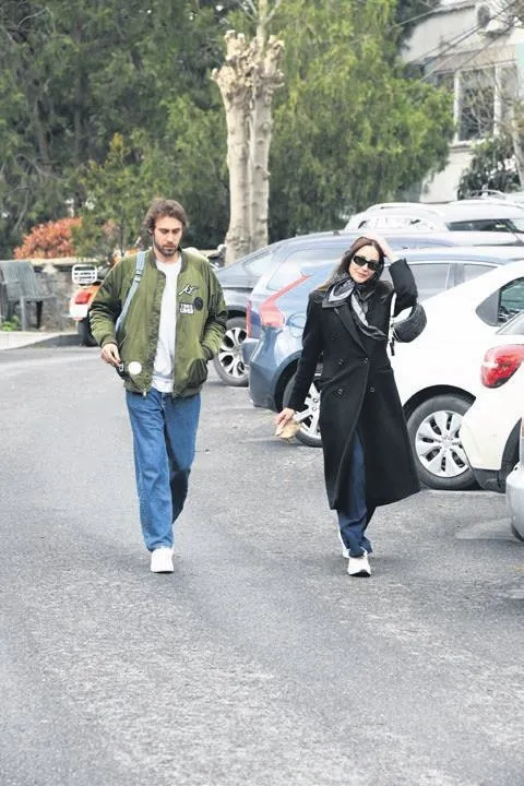 Ece Sükan, önceki gün sevgilisiyle ilk kez objektiflere takıldı-2