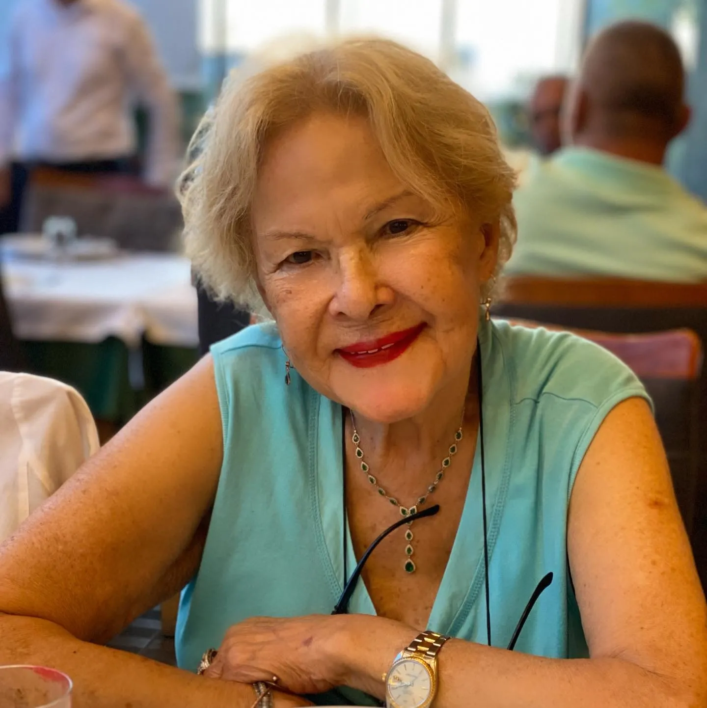 Yeşilçam’ın vamp kadını 87 yaşında! Suzan Avcı’nın son halini gören inanamadı! - 15