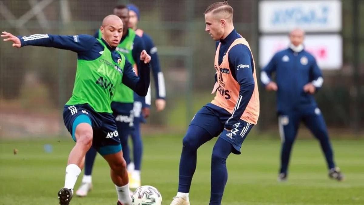 Fenerbahçeliler Kasımpaşa idmanında!