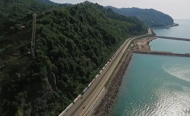 Sarp Sınır Kapısı'nda 21 kilometre TIR kuyruğu-2