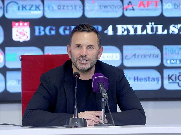 okan-buruk-sivasspor-deplasmaninda-kaybedilen-2-puan-sonrasi-konustu-hicbiri-bahane-degil-1705008720850.jpeg