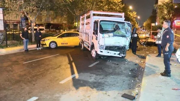 Ataşehir'de kamyonetin çarptığı doktor hayatını kaybetti! Şoför olay yerinden kaçtı-3